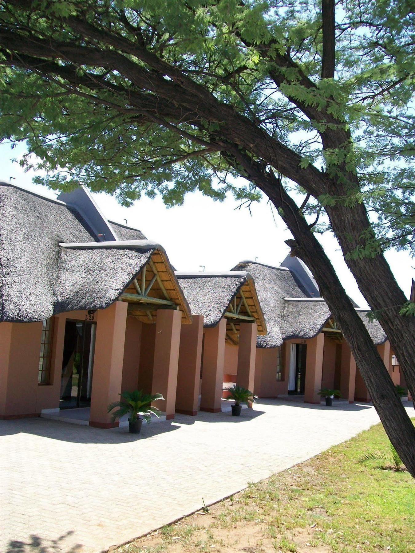 Peace Garden Lodge Grootfontein Extérieur photo
